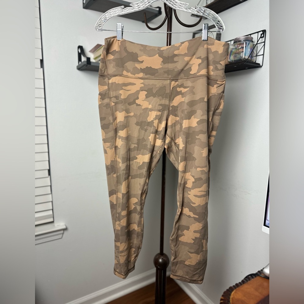 Lululemon Align High-Rise Pant 25" Heritage 365 Camo Beige Multi size 18 - Picture 4 of 9